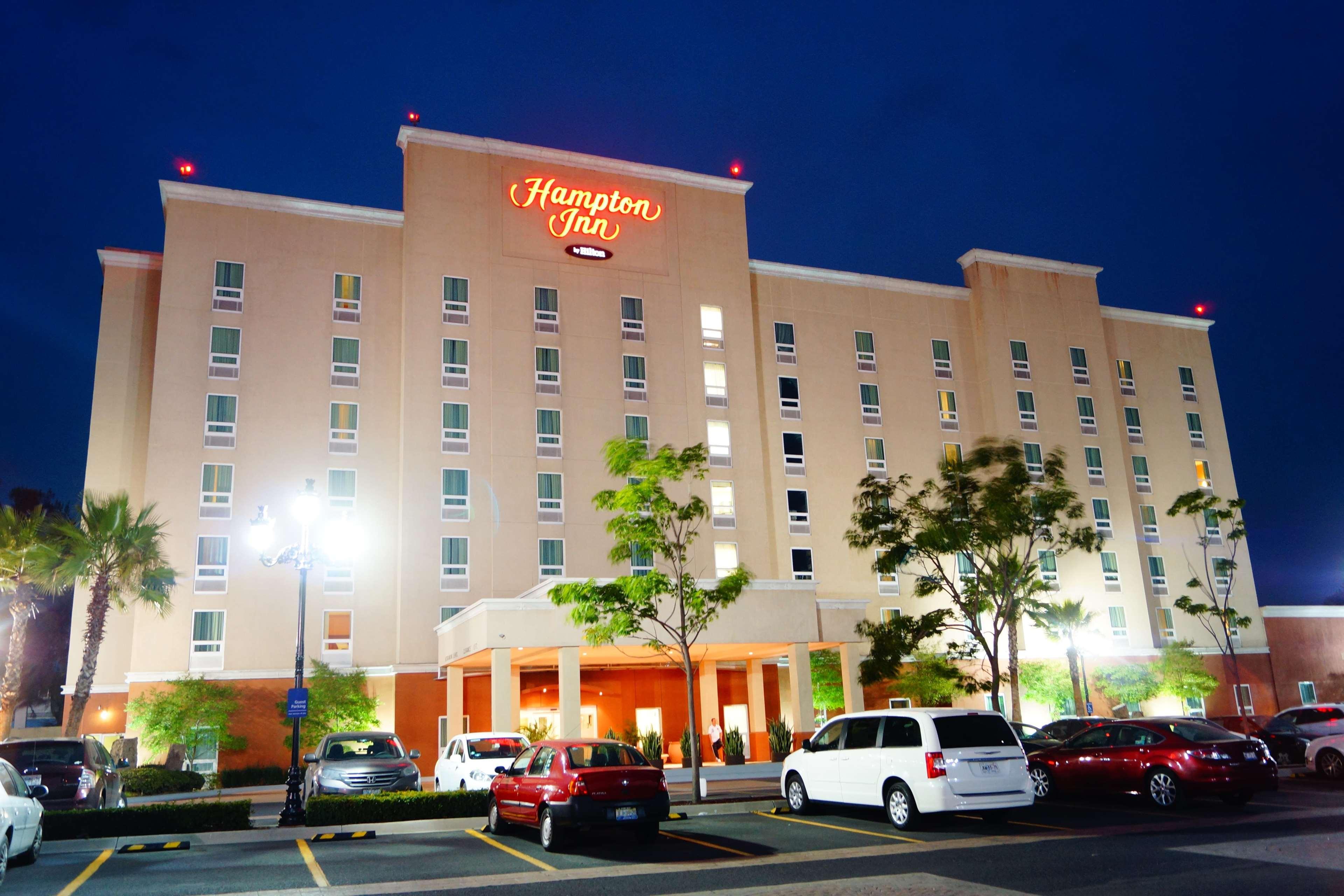 Hampton Inn By Hilton Guadalajara-Aeropuerto Las Pintas Exterior foto